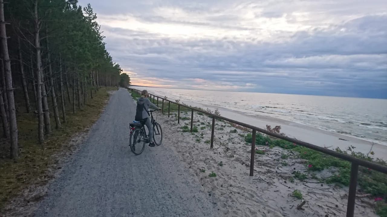 Ile km z Gdańska do Krynicy Morskiej? Sprawdź różne trasy i czasy podróży