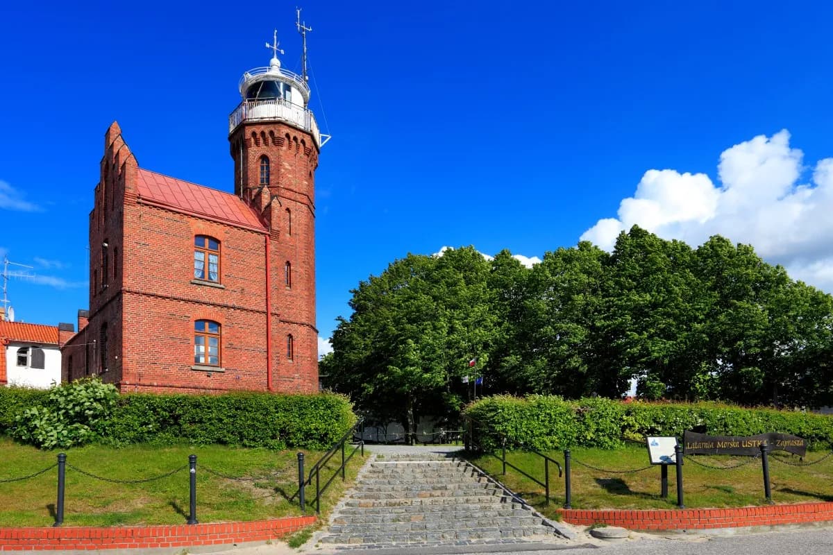 Łeba czy Ustka – wybierz idealne miejsce na wakacje dla siebie